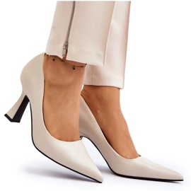 Talons hauts classiques à bout pointu beige clair Delimena 8