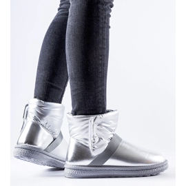Bottes de neige courtes brillantes argentées de Delaune 1