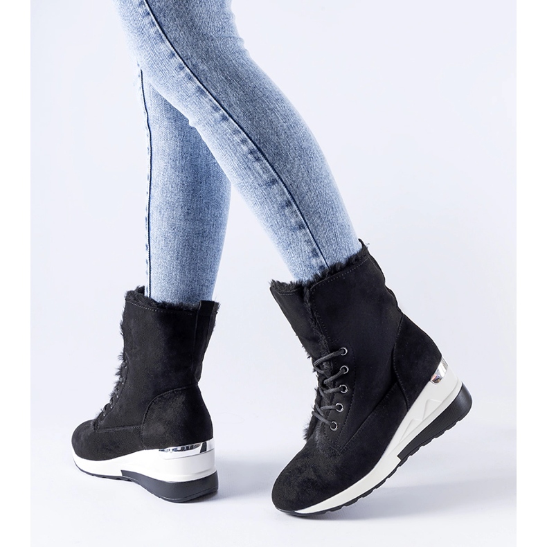 Baskets compensées Wesley isolées noires 1