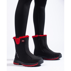 Bottes de trekking hautes pour femmes DK, isolées avec de la fourrure noir 1