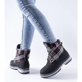 Boots noires ornées d'un carreaux Dino le noir 1