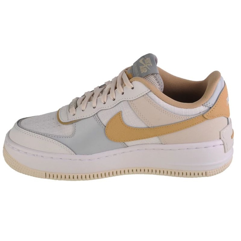 Chaussures Nike Air Force 1 Shadow W DV7449-100 blanche 1
