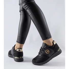 Baskets de sport Almenno noires le noir 2 Baskets de sport Almenno noires le noir 2