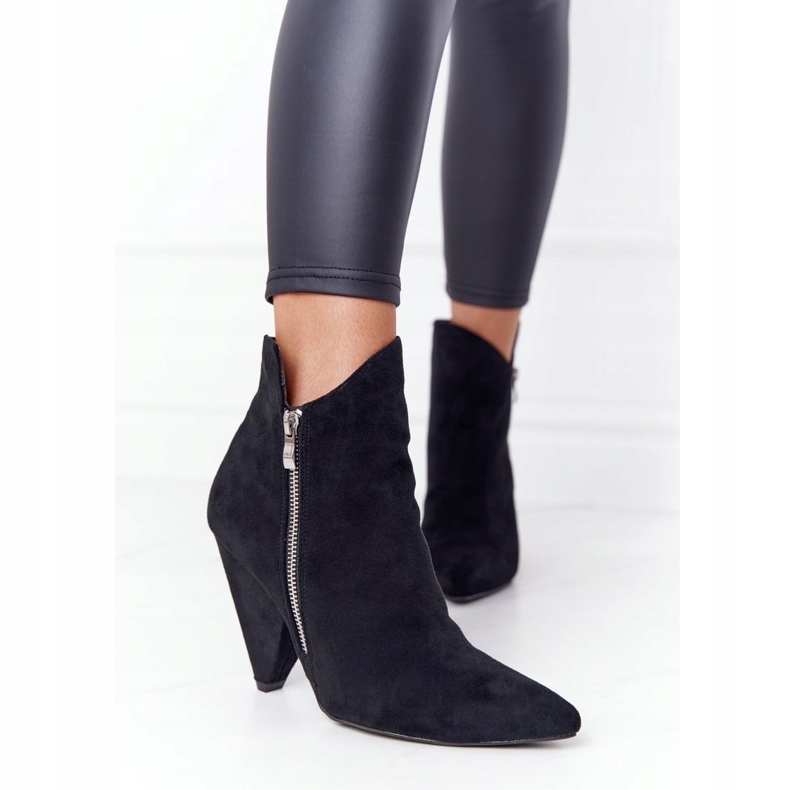 Bottines Asymétriques à Talons Hauts Lu Boo Noir 2