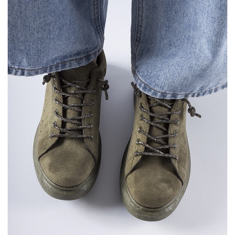 Baskets vertes sur la plateforme Cipriano 1