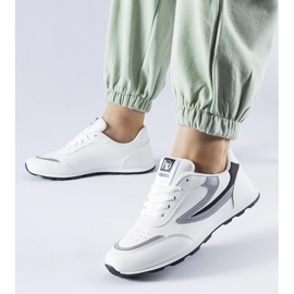 Baskets de sport blanches Cogliandrino 1 Baskets de sport blanches Cogliandrino 1