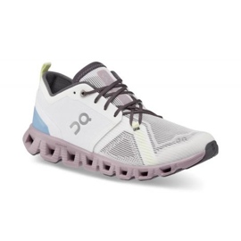 On Running Sur les chaussures de course Cloud X Shift W 6698465 blanche 1