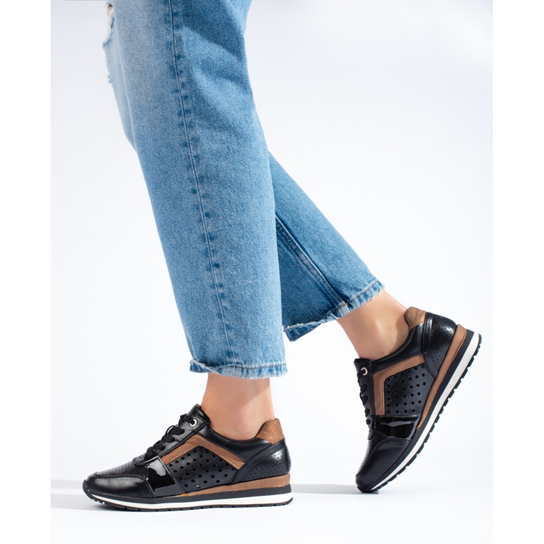 Baskets femme ajourées noires Daszyński le noir 1
