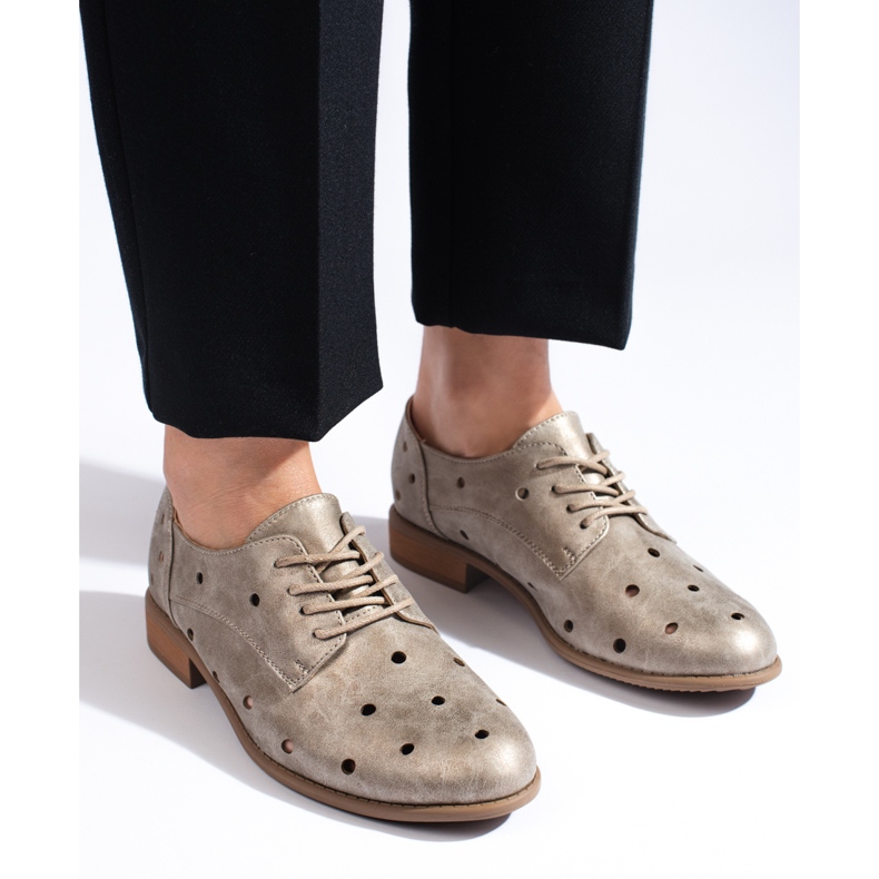 Chaussures femme ajourées dorées Daszyński 2