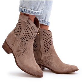 Zazoo 3305 Bottines cowboy ajourées à talon bas pour femme en daim Cappucino beige 11