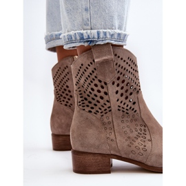 Zazoo 3305 Bottines cowboy ajourées à talon bas pour femme en daim Cappucino beige 10