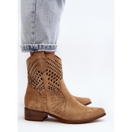 Zazoo 3305/2 Bottines Cowboy Ajourées à Talon Bas Femme Daim Beige 7