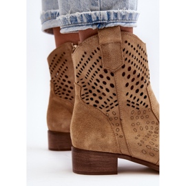 Zazoo 3305/2 Bottines Cowboy Ajourées à Talon Bas Femme Daim Beige 8