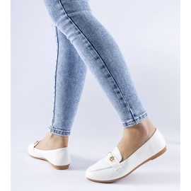 Mocassins à boucle Velino blancs 1
