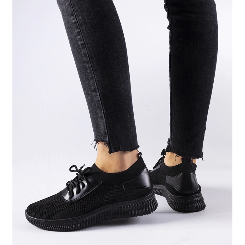 Baskets noires ajourées Pierantonio 1