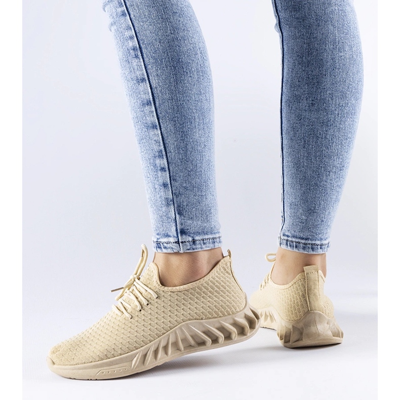 Baskets en tissu beige de Derek 1 Baskets en tissu beige de Derek 1