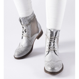 Bottines plates ajourées argentées par Reeves 2