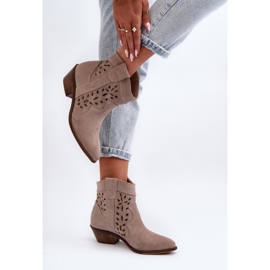 Bottes à talons bas ajourées en daim Zazoo 2870, beige 4