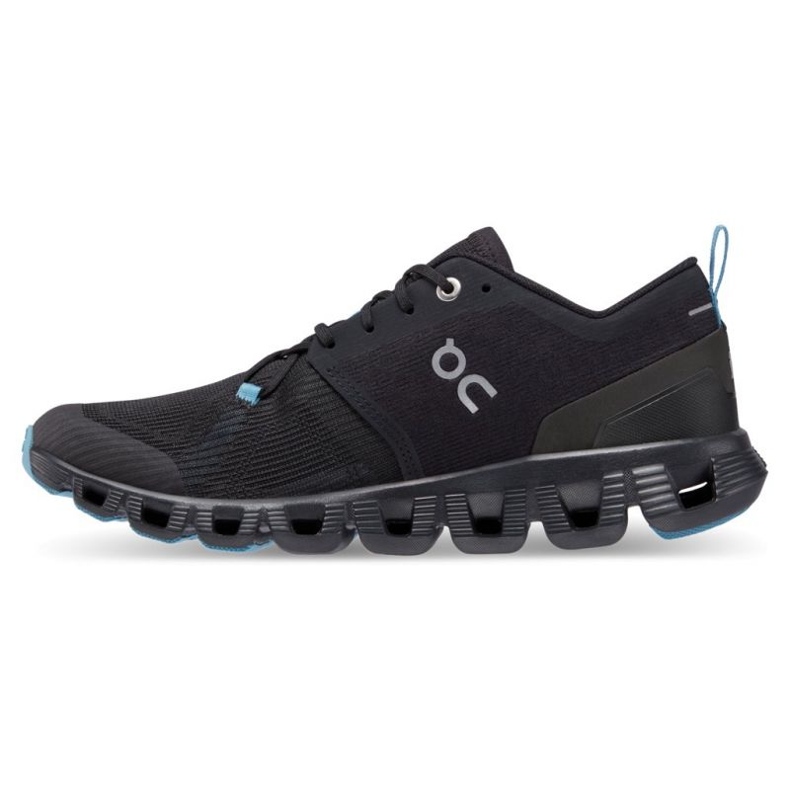 On Running Sur les chaussures Running Cloud X Shift W 6698464 noir 1