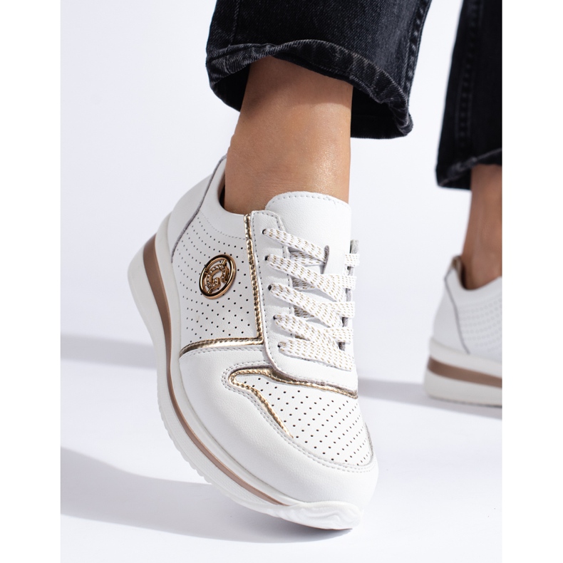 Chaussures de sport en cuir blanc blanche 2