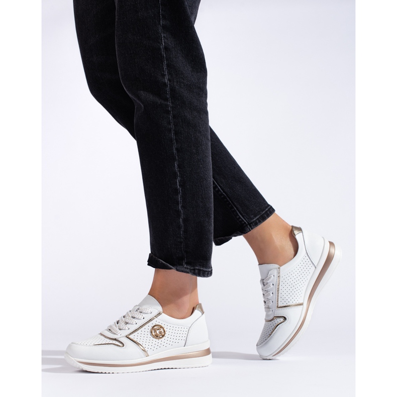 Chaussures de sport en cuir blanc blanche 1