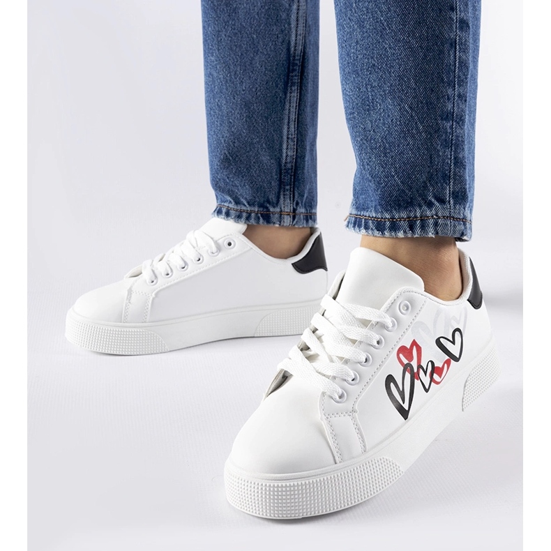 Baskets blanches sur la plateforme Montclair 1