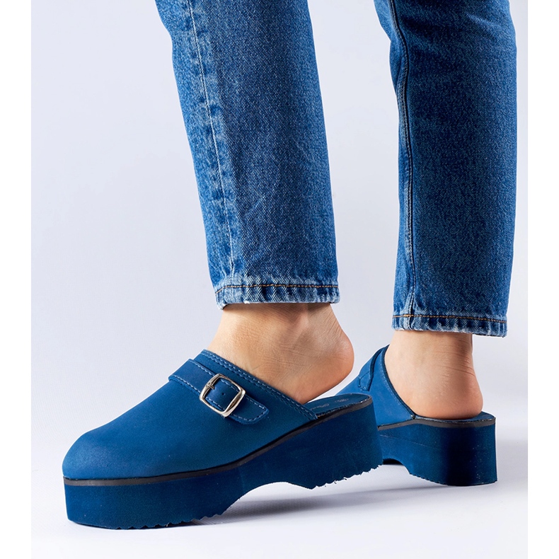 Claquettes sabot bleu marine sur la plateforme Lang 2