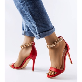 Sandales à talons hauts rouges avec chaîne Morola 1