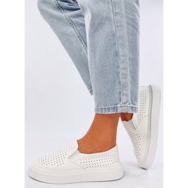 Towns Baskets slip-on ajourées blanches 2