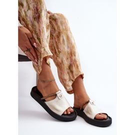 Zazoo 2896 Tongs en Cuir pour Femme Blanc et Doré 1