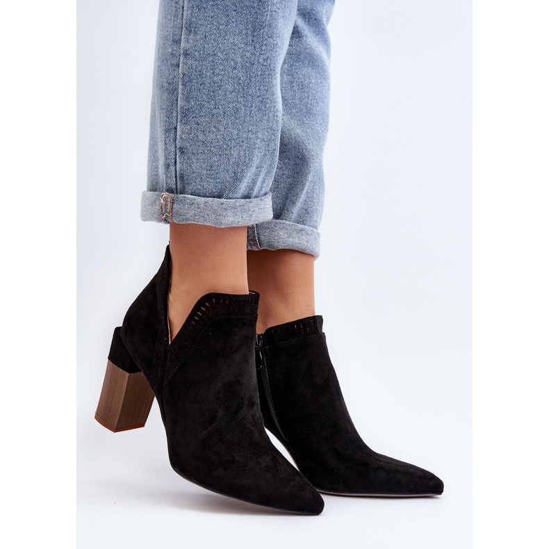 Bottines à talons hauts Vailen noires avec motif ajouré le noir 2