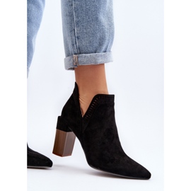 Bottines à talons hauts Vailen noires avec motif ajouré le noir 8
