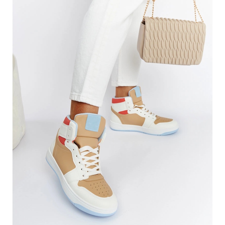 Baskets montantes blanches et beiges de Eagan 1