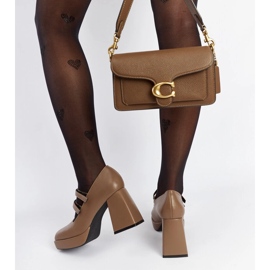 Escarpins marron Cher avec un énorme talon bloc brun 2