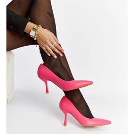 Escarpins à talons bas Nixon roses 1