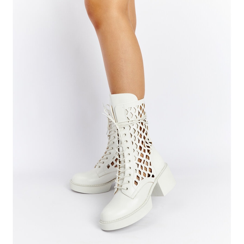 Bottines à talons ajourées blanches Visalia 2