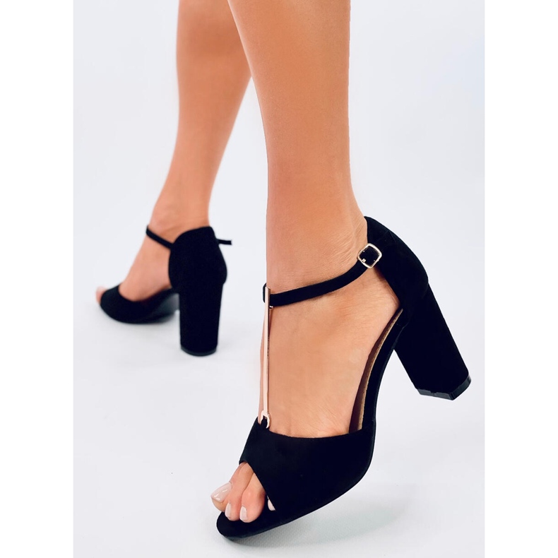 Ferdi Sandales à talons hauts noires avec décoration dorée 2