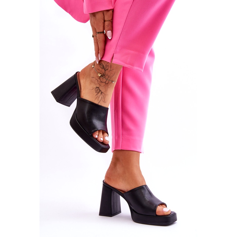 Sweet Shoes Chaussons à talons hauts en cuir noirs 1