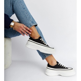 Baskets plateforme Plesio noires 2