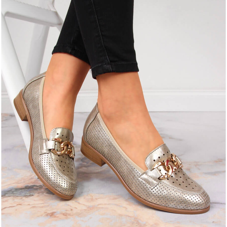 Chaussures ajourées avec chaîne dorée de Potocki d'or 1