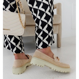 Mocassins en daim beige par Elenor 3