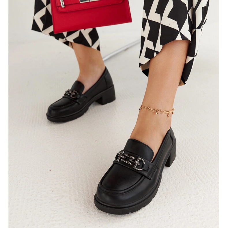 Mocassins noirs en éco-cuir par Lyyli 1