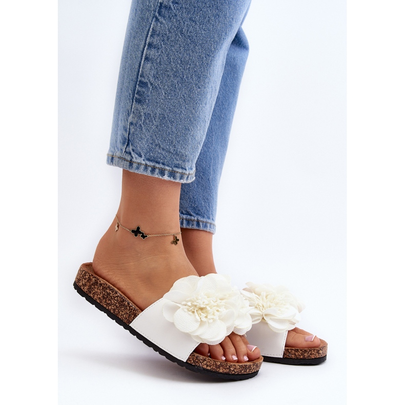 Tongs à fleurs blanches pour femmes par Lulania 2 Tongs à fleurs blanches pour femmes par Lulania 2