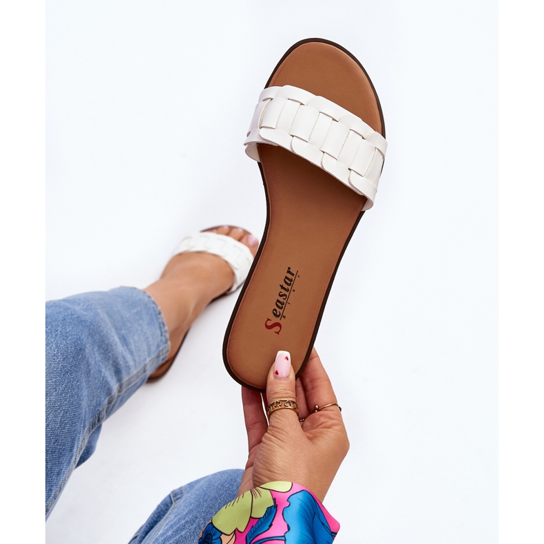 Tongs plates classiques pour femmes blanches Namrita 1