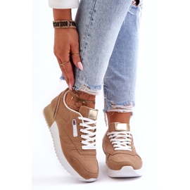 Chaussures de sport à lacets en cuir beige sur plateforme 4