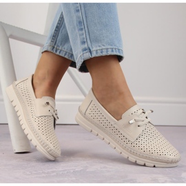 Chaussures slip-on femme en cuir ajouré, beige Vinceza 7872 1 Chaussures slip-on femme en cuir ajouré, beige Vinceza 7872 1