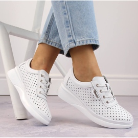 Chaussures compensées sport ajourées en cuir pour femme, blanches Vinceza 7890 1 Chaussures compensées sport ajourées en cuir pour femme, blanches Vinceza 7890 1