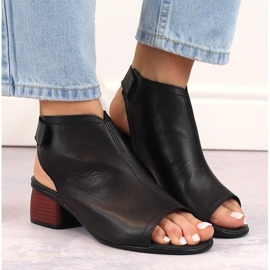 Sandales à talons hauts pour femmes confortables en cuir avec velcro Remonte R8770-01 le noir 4