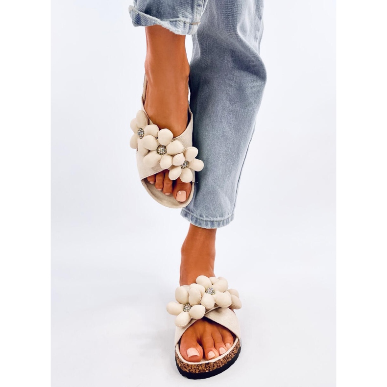 Charss Tongs en liège beige à fleurs coussin 1