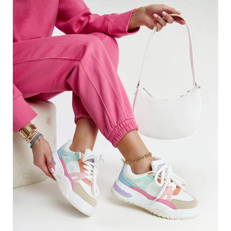 Baskets multicolores sur la plateforme Nivi 1 Baskets multicolores sur la plateforme Nivi 1